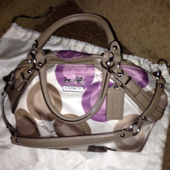 @@@SOLD@@@Coach 15946 Madison clover print sateen