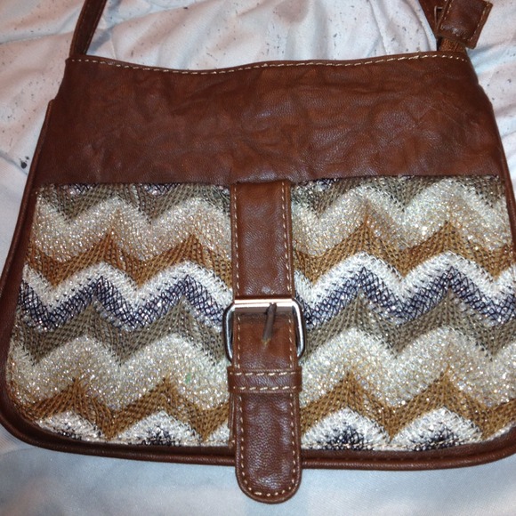 Cross body purse