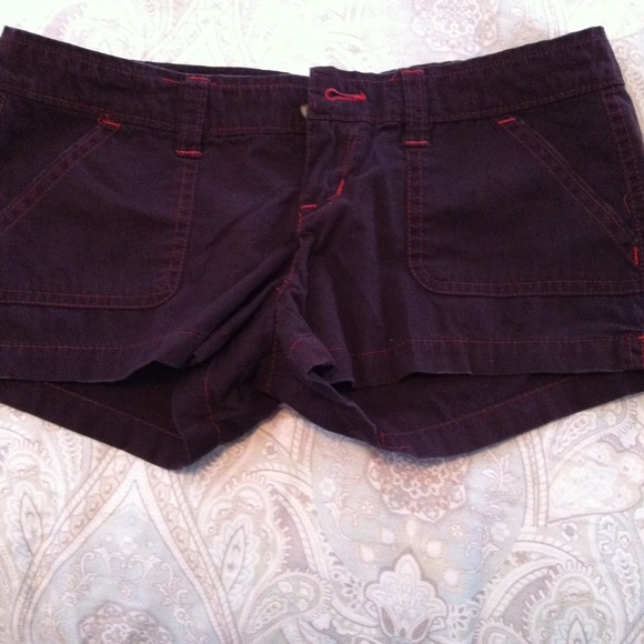 ❌Traded❌Maroon shorts