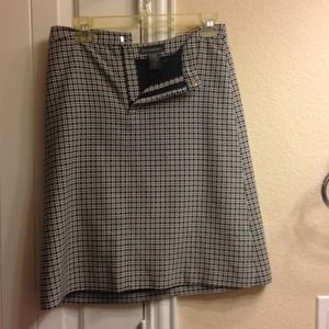 SOLD IN BUNDLE- LEAH Banana Republic skirt