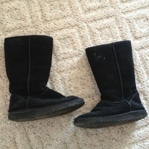 Tall black ugg boots