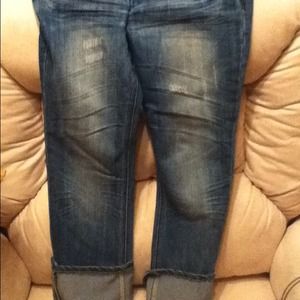 Almost Famous capris. SOLD