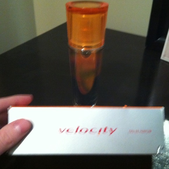 Mary Kay. Velocity perfume