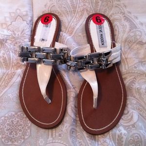 ❌Sold❌💜Steve Madden Sandals