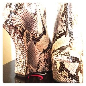 Slayer snake print shoes