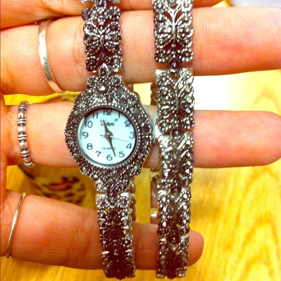 Beautiful brand new quartz watch