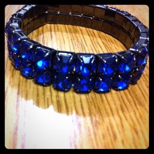 Blue stoned bracelet