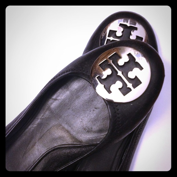 Tory Burch flats in 8