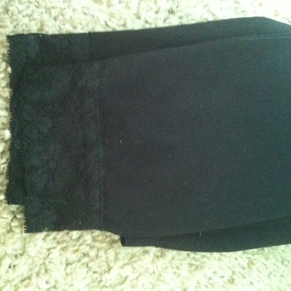 Black leggings with lace bottoms