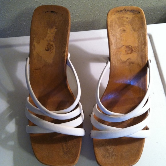 Faux wood platforms