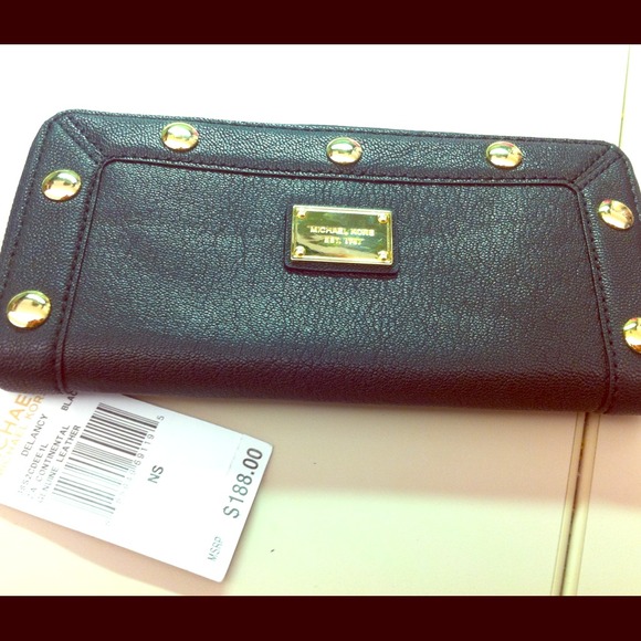 Michael Kors wallet 👛