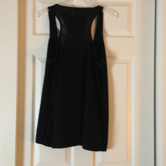 🌷BUNDLED🌷 Sequined Racerback Tank - Picture 2 of 4