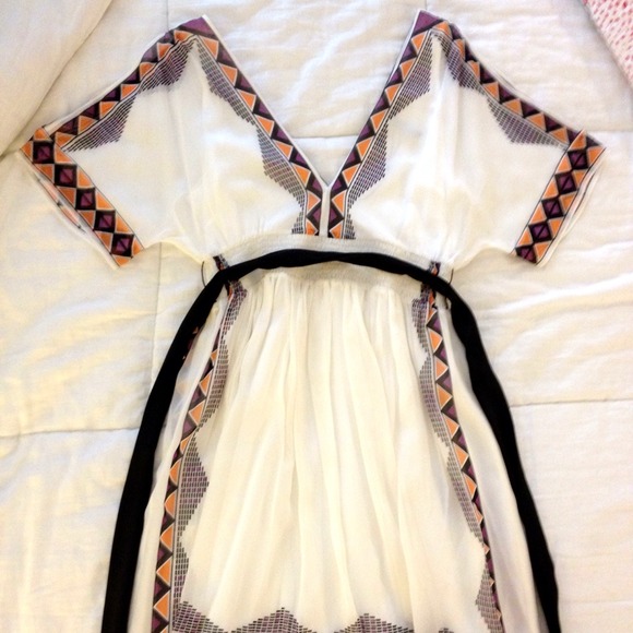 SOLD!!!! BCBG Sheer Silk dress XS - Picture 2 of 2