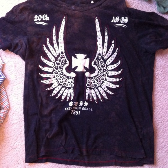 ⬇REDUCED ⬇4 Guess Men's Shirts