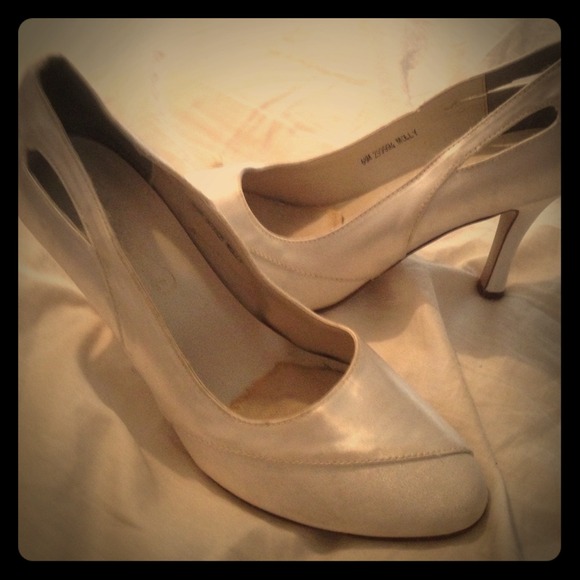 White bridal shoes