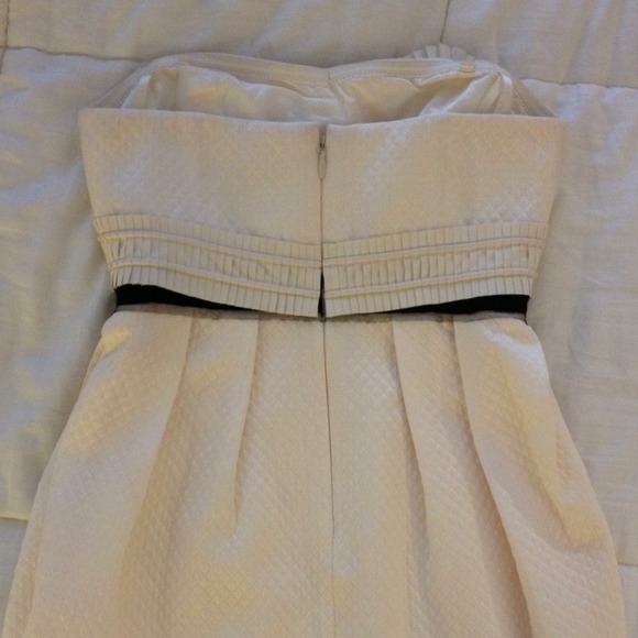 BCBG Empire Waist Cocktail dress - Picture 3 of 3