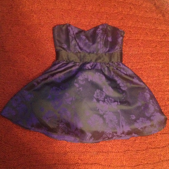 Short prom/party dress! Negotiable :)