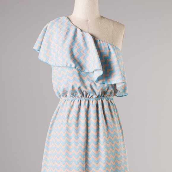 823 boutique zagging rights dress.