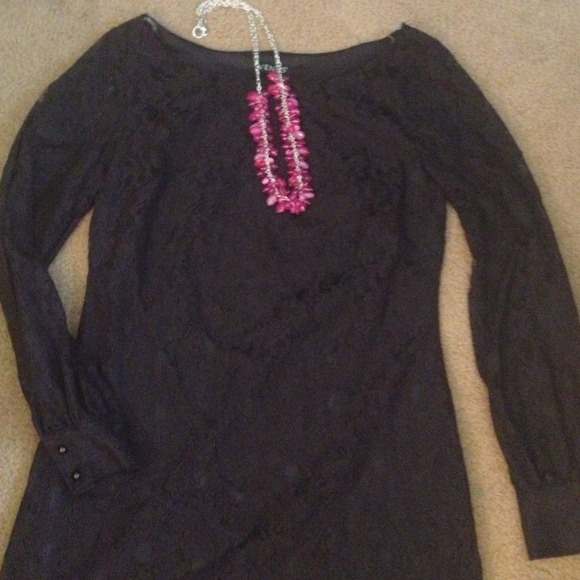 GORGEOUS LACE DRESS - Picture 3 of 4