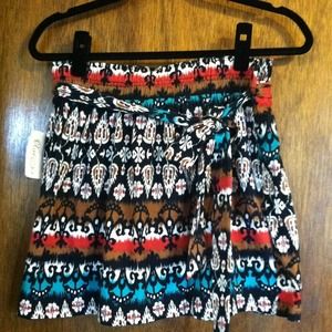 💰sold in bundle💰Tribal print skirt