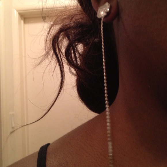 Simply Chained-Silver - Picture 2 of 3