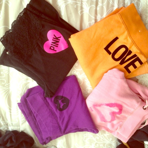 BUNDLE❗4 VS Pink Sweat pants 😝