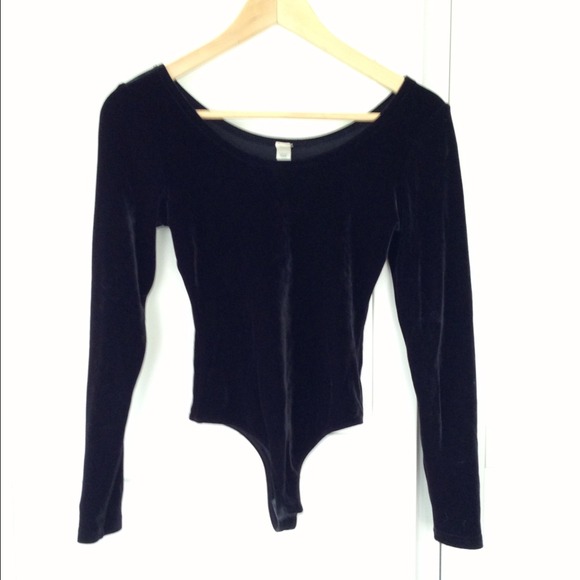 🚫SOLD🚫 Black Velour Bodysuit