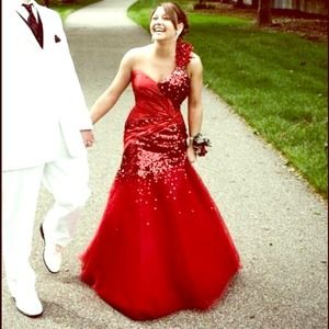 ON HOLD!! Size 4 red prom