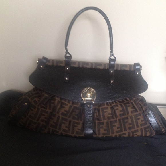 Fendi Logo Magic Bag