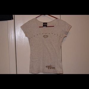 Harley Davidson shirt.