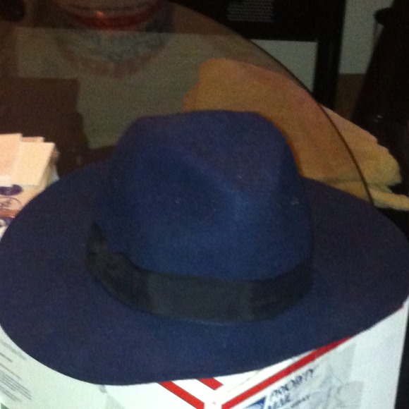 Wide brim blue hat