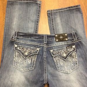 Buckle miss me. Size 31 inseam 33 easy boot