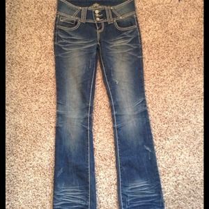 Almost Famous jeans size 7