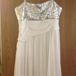 City triangles size 13 homecoming/prom dress.