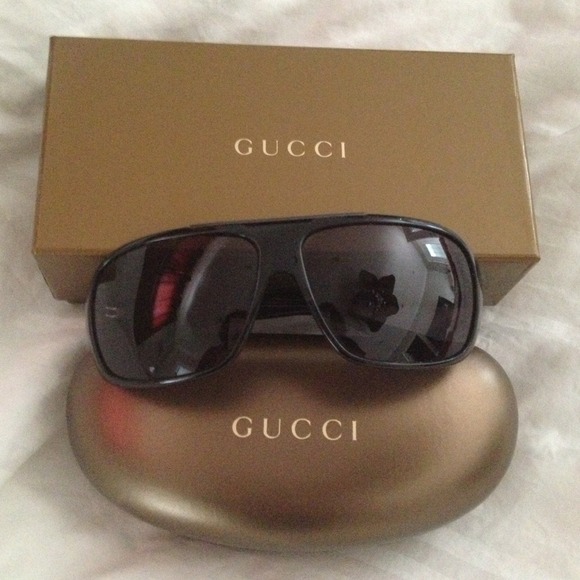 Reduced-Authentic Gucci sunglasses- Brand new!
