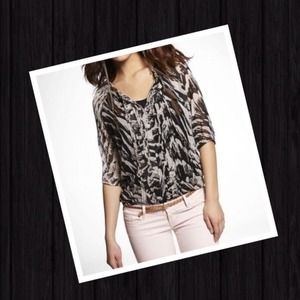 ❗Price reduced❗Express Sheer Top