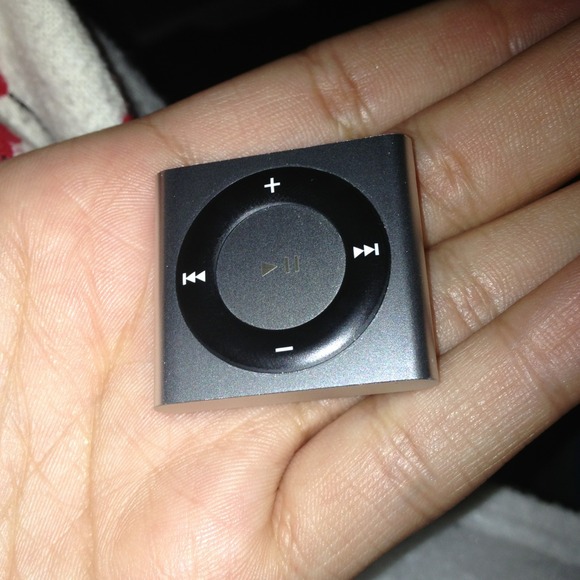iPod Shuffle, brand new*