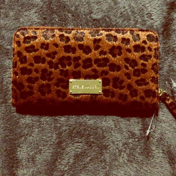 BUNDLED!! !!!!steve madden wallet print