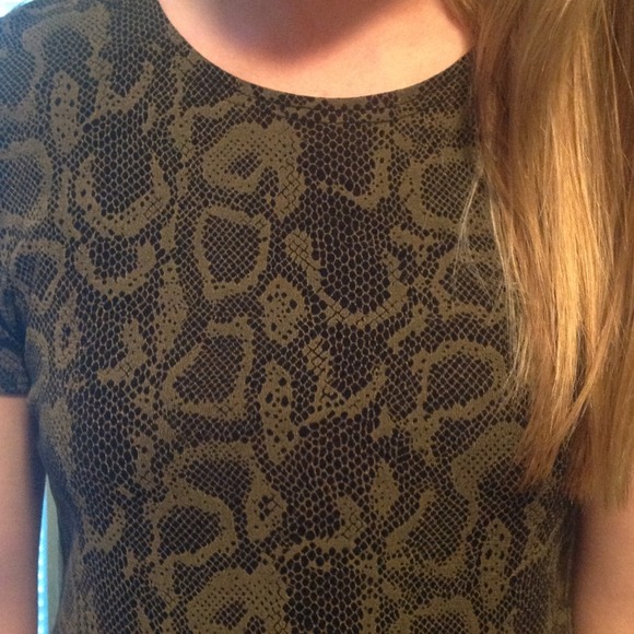 Snakeskin pattern knit dress - Picture 2 of 4