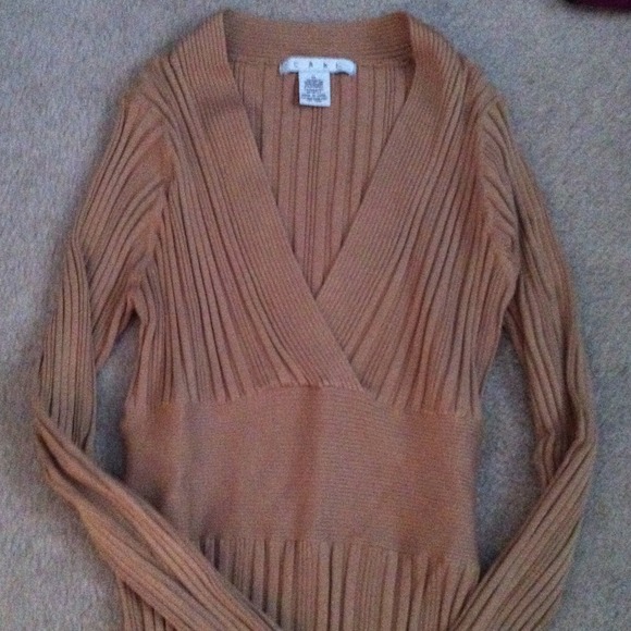 Ribbed slim fitting sweater