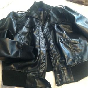 Black Faux Leather jacket! HOTT 🔥🔥🔥😘