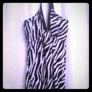 Maxi Zebra dress! 🎀