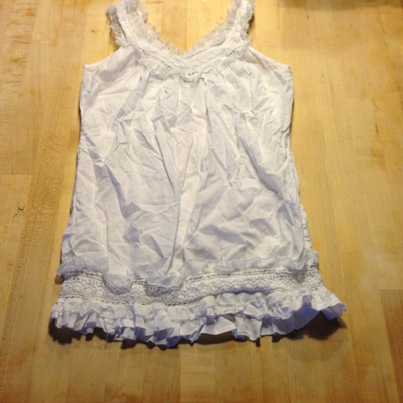 🌺🌸SOLD🌸🌺🌷 Dressy tank top 💐