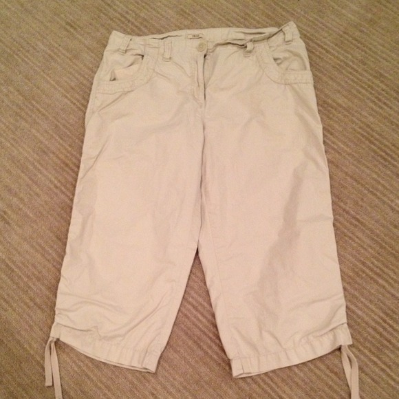 SOLD Khaki capris