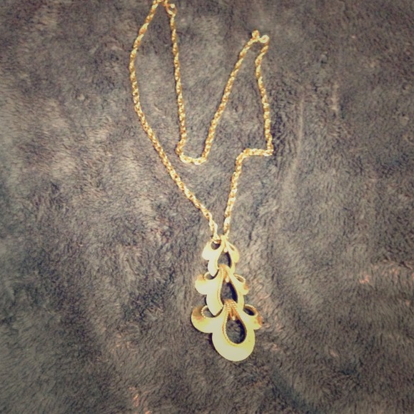 reserved!!vintage gold necklace with pendant 3