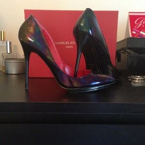 Charles Jourdan Pumps