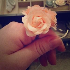 Pinkish peach Flower ring Adustable!