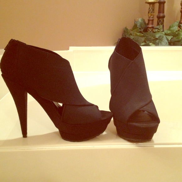 Black Suede with Elastic 5" heels NWOT