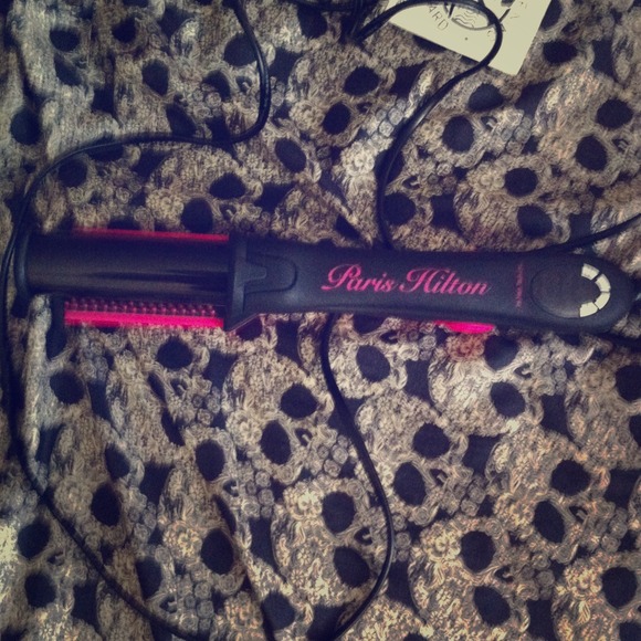 Paris Hilton Rolling Styler