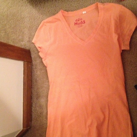 changes colors when u blow on it or in the sun!